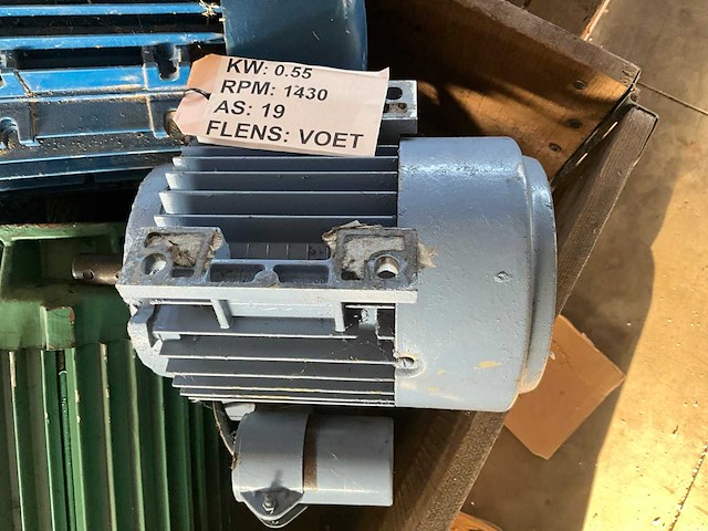 Partij elektromotoren - afbeelding 6 van  8