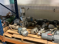 Partij elektromotoren - afbeelding 12 van  17