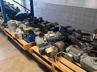 Partij elektromotoren - afbeelding 17 van  17