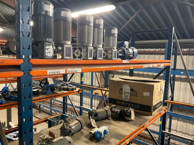 Partij elektromotoren - afbeelding 4 van  18