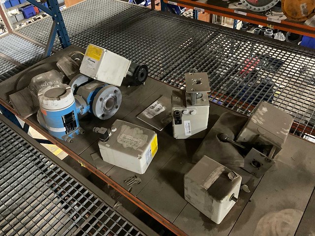 Partij elektromotoren - afbeelding 7 van  18