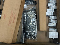 Partij elektronica - voedingen, modules, relais & componenten - afbeelding 5 van  8