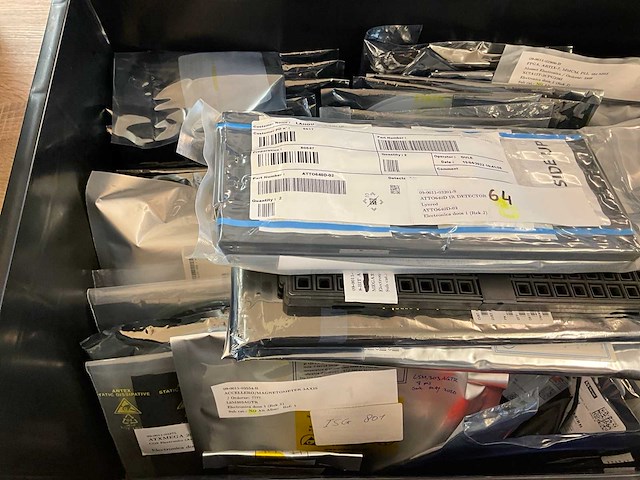 Partij elektronica componenten - afbeelding 2 van  9