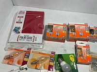 Partij elektronica, diverse merken, lampen, solera accu, kabels - afbeelding 2 van  5