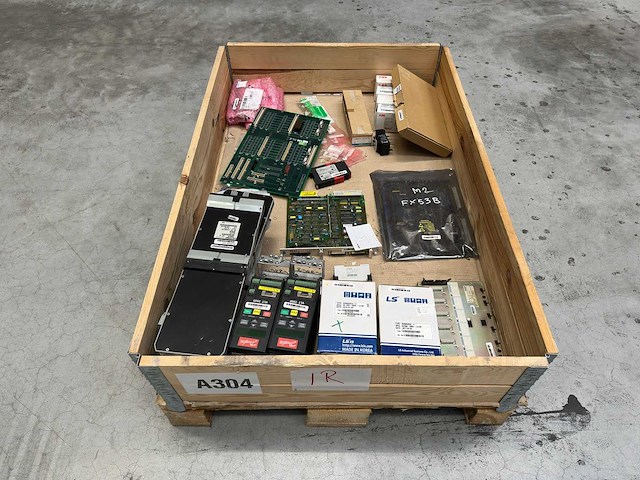 Partij elektronica & drives & printplaten van siemens en abb - afbeelding 1 van  6