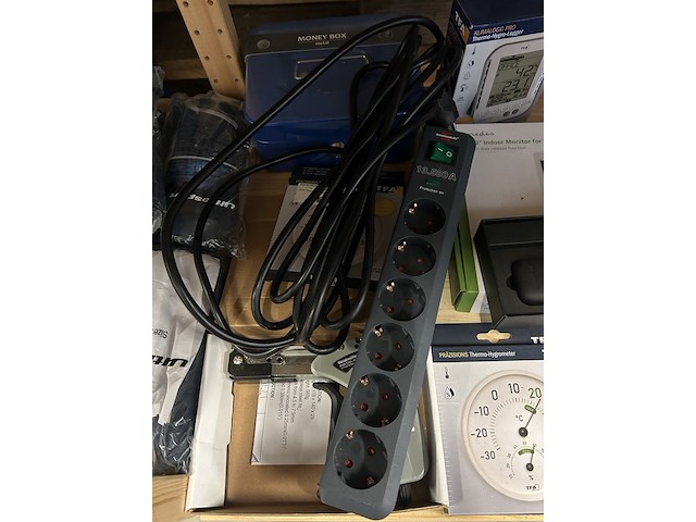 Partij elektronica en bouwmarkt artikelen w.o. draadloze oordoppen w.o. brennenstuhl, tfa - afbeelding 3 van  8