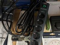 Partij elektronica en bouwmarkt artikelen w.o. draadloze oordoppen w.o. brennenstuhl, tfa - afbeelding 3 van  8