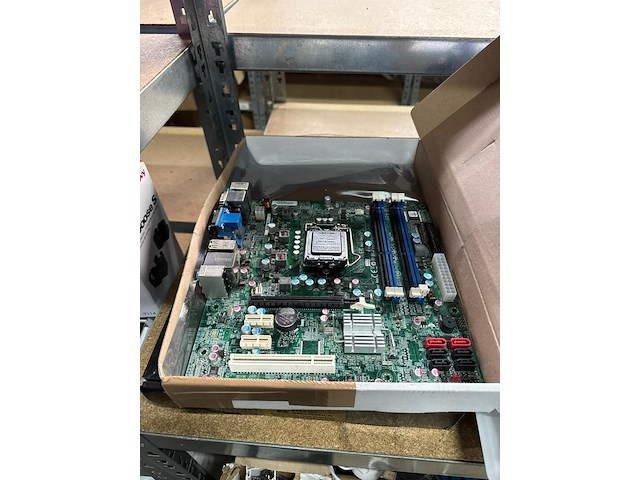 Partij elektronica en gereedschap - afbeelding 15 van  41