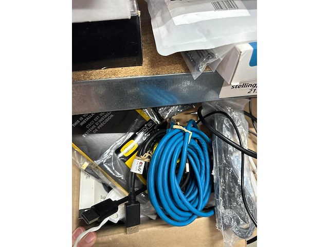 Partij elektronica en gereedschap - afbeelding 24 van  41