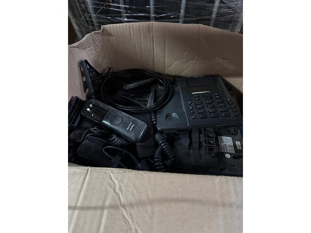 Partij elektronica en gereedschap - afbeelding 32 van  41