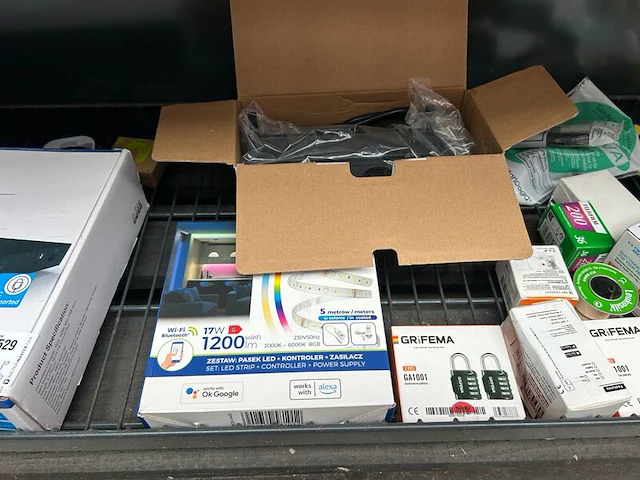 Partij elektronica en huishoudelijke artikelen w.o. griffema, leukosilk, fujifilm - afbeelding 3 van  6