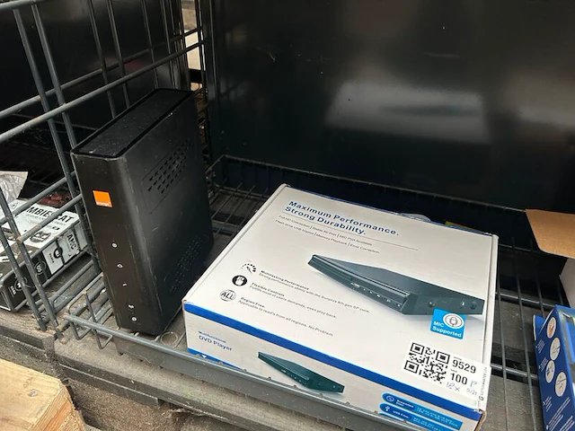Partij elektronica en huishoudelijke artikelen w.o. griffema, leukosilk, fujifilm - afbeelding 4 van  6