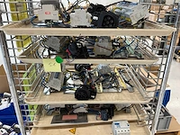 Partij elektronica en toebehoren voor laadpalen - afbeelding 10 van  13
