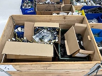 Partij elektronica en toebehoren voor laadpalen - afbeelding 5 van  13