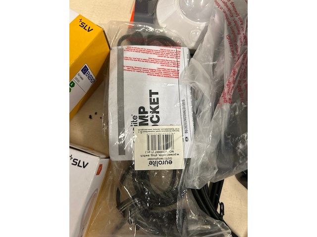 Partij elektronica en verlichting, w.o. basetech, philips - afbeelding 6 van  9