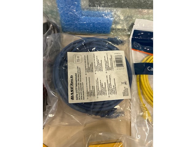 Partij elektronica en verlichting, w.o. basetech, philips - afbeelding 9 van  9