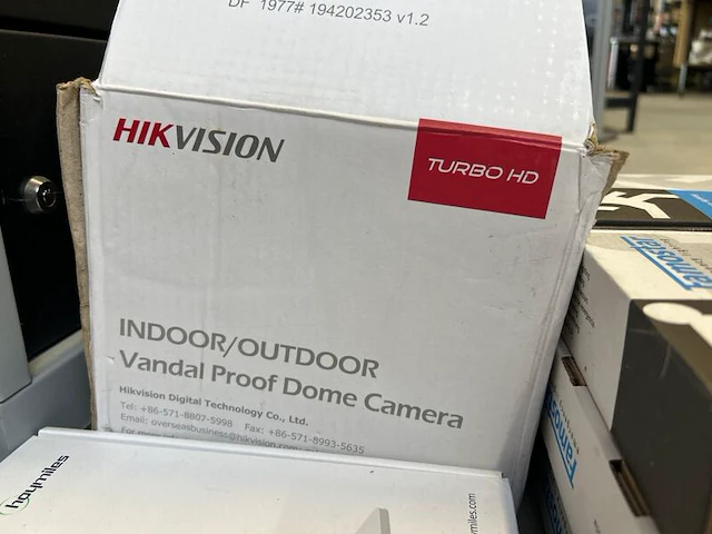 Partij elektronica, installatiematerialen en beveiligingsapparatuur w.o. earfun, hikvision, bastion - afbeelding 10 van  10