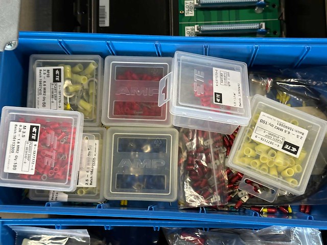 Partij elektronica, lampen & schakelmateriaal - afbeelding 9 van  11