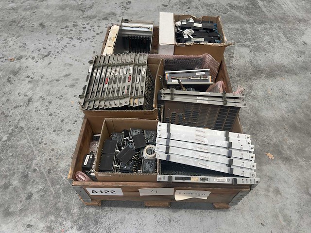 Partij elektronica modules en kaarten + printplaten - afbeelding 1 van  2