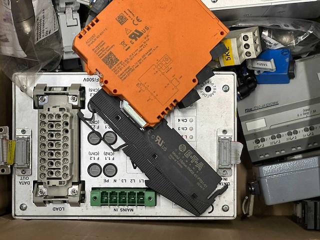 Partij elektronica onderdelen - afbeelding 7 van  7