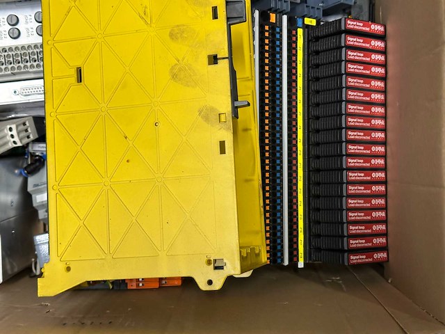 Partij elektronica onderdelen - afbeelding 5 van  7