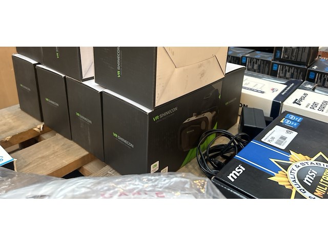 Partij elektronica w.o. computermuis en vr bril w.o. fargus, zelotus, msi - afbeelding 3 van  12