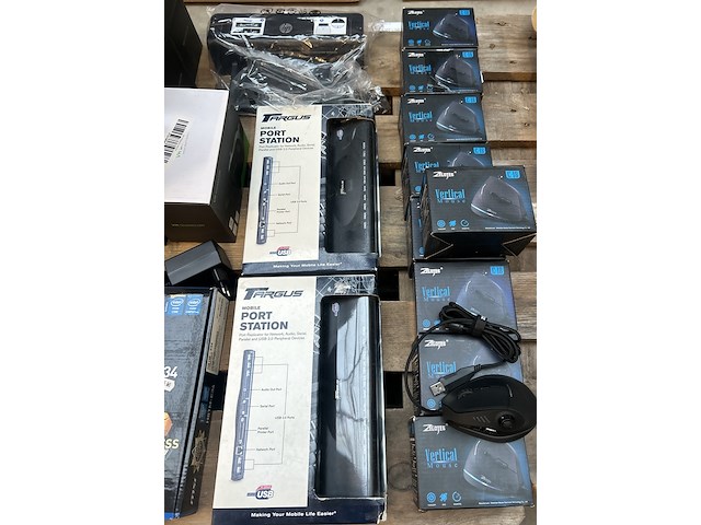 Partij elektronica w.o. computermuis en vr bril w.o. fargus, zelotus, msi - afbeelding 5 van  12