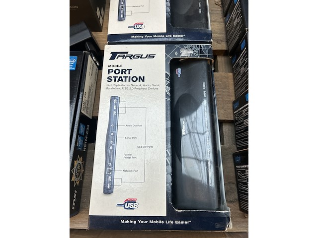 Partij elektronica w.o. computermuis en vr bril w.o. fargus, zelotus, msi - afbeelding 7 van  12