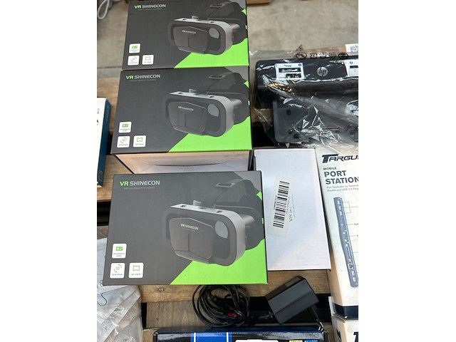 Partij elektronica w.o. computermuis en vr bril w.o. fargus, zelotus, msi - afbeelding 8 van  12