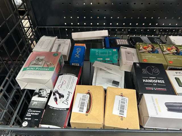 Partij elektronica w.o. mini printer w.o. inova, inktdag, handy - afbeelding 2 van  5