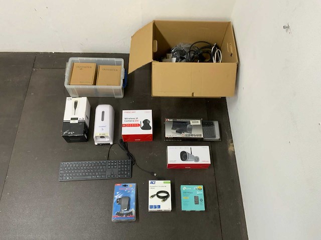 Partij elektronica - afbeelding 1 van  12