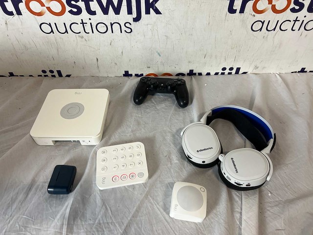 Partij elektronica - afbeelding 1 van  1