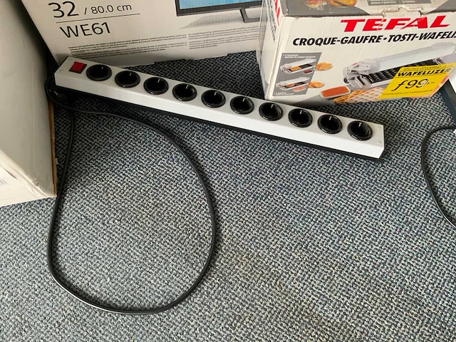 Partij elektronica - afbeelding 5 van  9