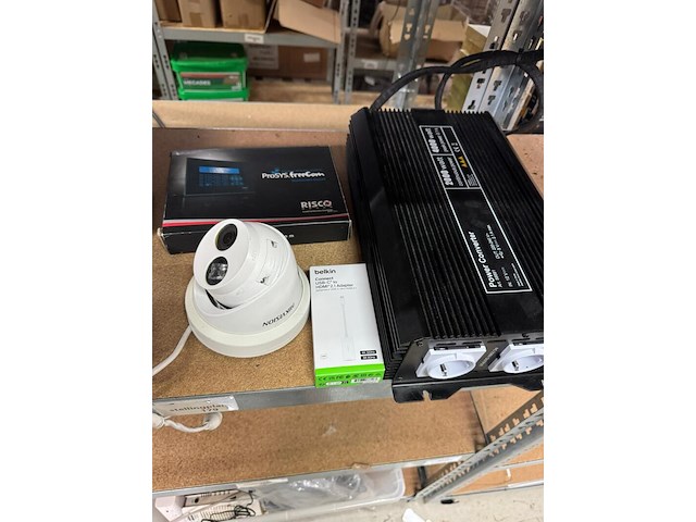 Partij elektronica - afbeelding 1 van  4