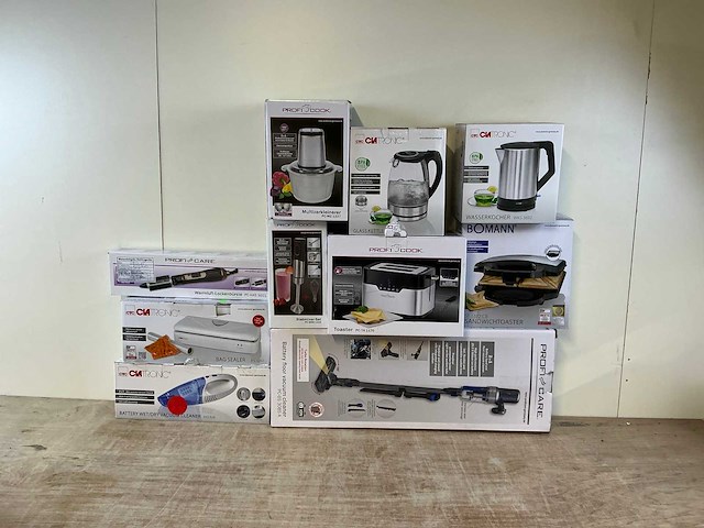 Partij elektronische apparaten - afbeelding 1 van  6