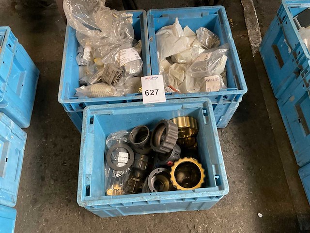 Partij elektronische materialen - afbeelding 1 van  8