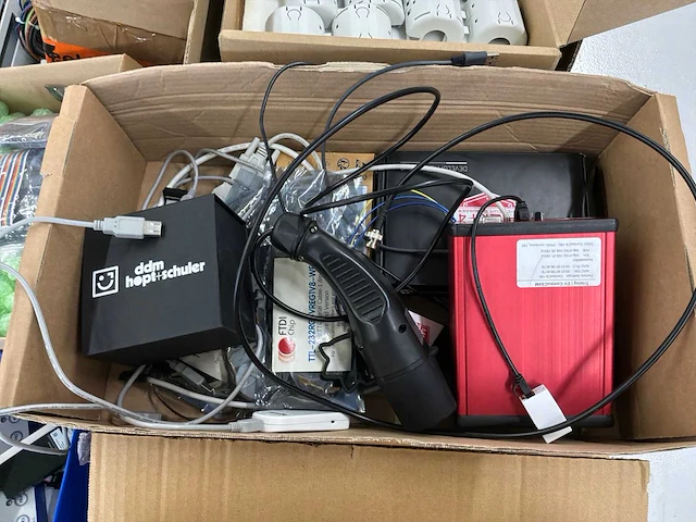 Partij elektronische ontwikkel-, test- en meetapparatuur - afbeelding 6 van  6