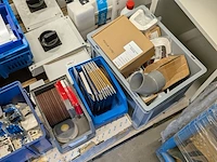Partij elektrotechnische installatiematerialen en componenten - afbeelding 17 van  25