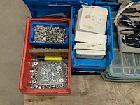 Partij elektrotechnische installatiematerialen en componenten - afbeelding 20 van  25