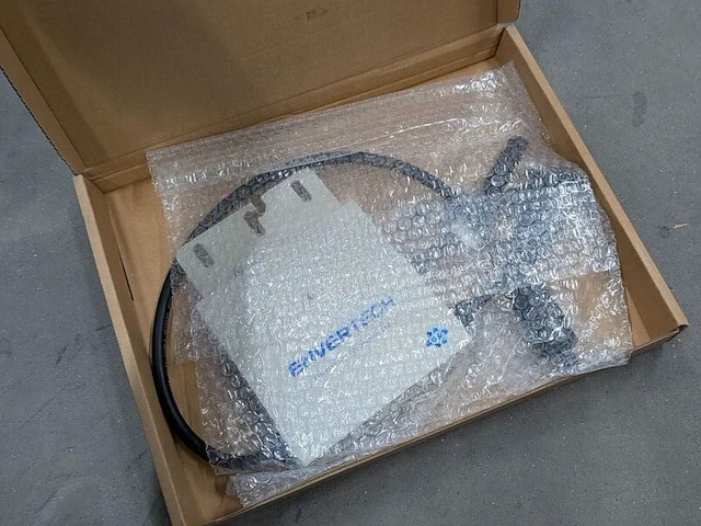 Partij elektrotechnische installatiematerialen en componenten - afbeelding 8 van  8