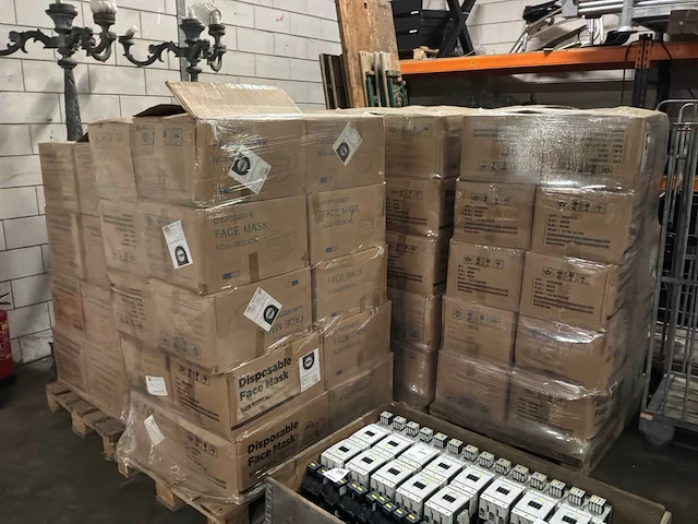 Partij emaj disposable stofmaskers mondkapjes - afbeelding 2 van  6