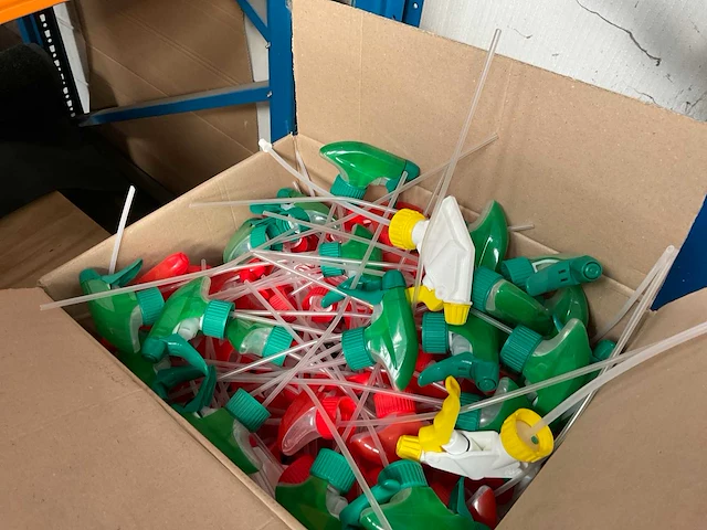 Partij emballage t.b.v. schoonmaakmiddelen - afbeelding 8 van  9