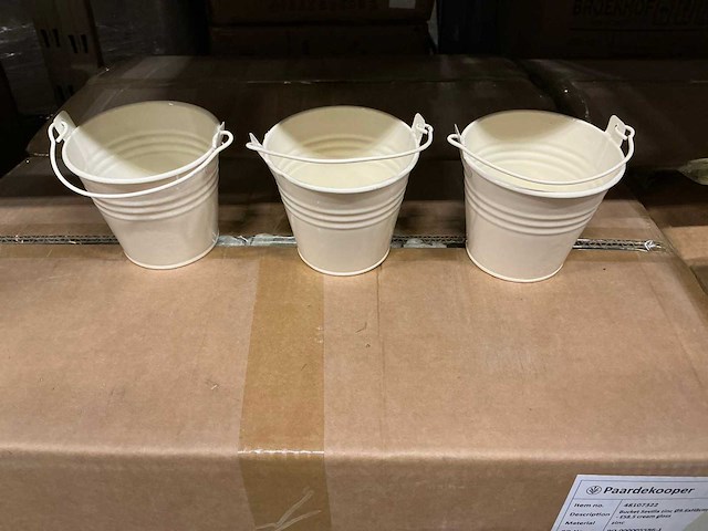 Partij emmers sevilla zinc ø9,6xh8cm cream gloss (1080x) - afbeelding 1 van  5
