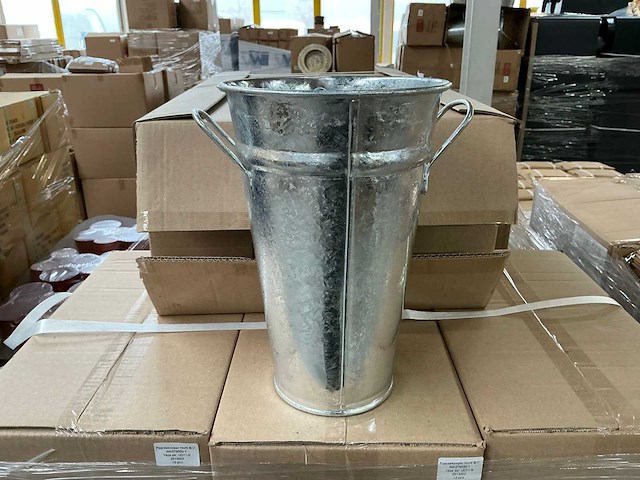 Partij emmers zinc 19,5/12,6xh30cm (175x) - afbeelding 1 van  6