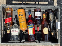 Partij en divers drank - afbeelding 2 van  4
