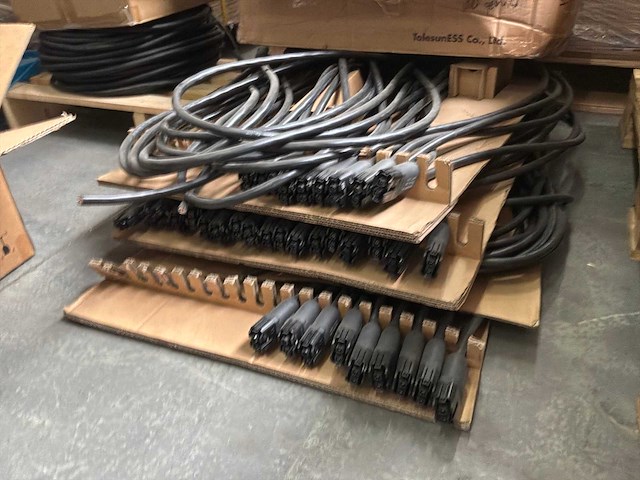 Partij enphase 1-fase q-aansluitkabel - afbeelding 3 van  4