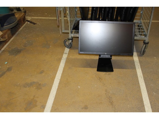 Partij ergonomisch verstelbare monitoren hp c.a. 20 stuks - afbeelding 8 van  11