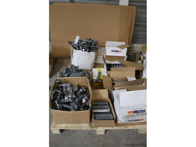 Partij esdec clickfit evo montagebeugel voor zonnepanelen - afbeelding 1 van  6