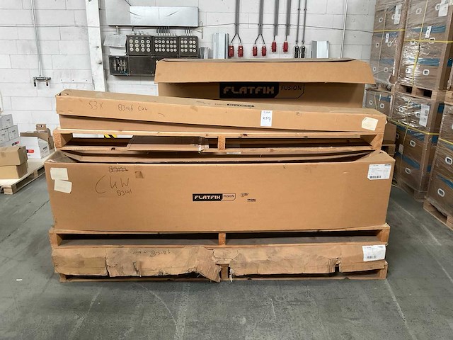 Partij esdec flatfix fusion 1600/2000 ballasthouder en winddeflectors - afbeelding 2 van  8