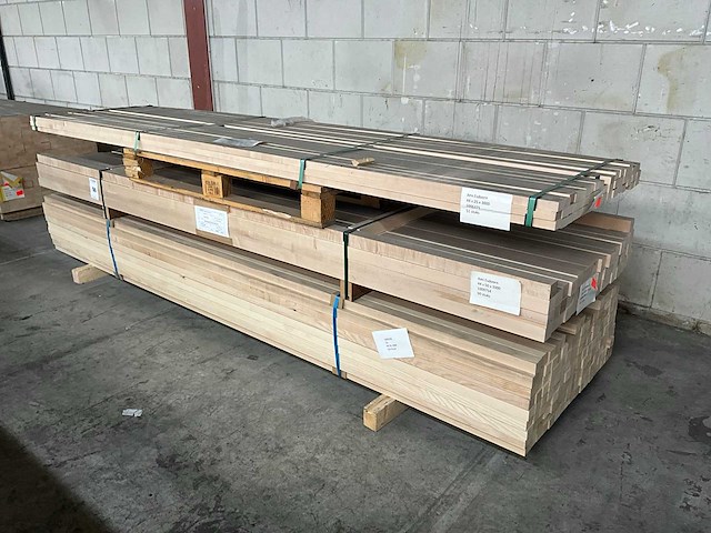 Partij esdoorn balken - afbeelding 1 van  9